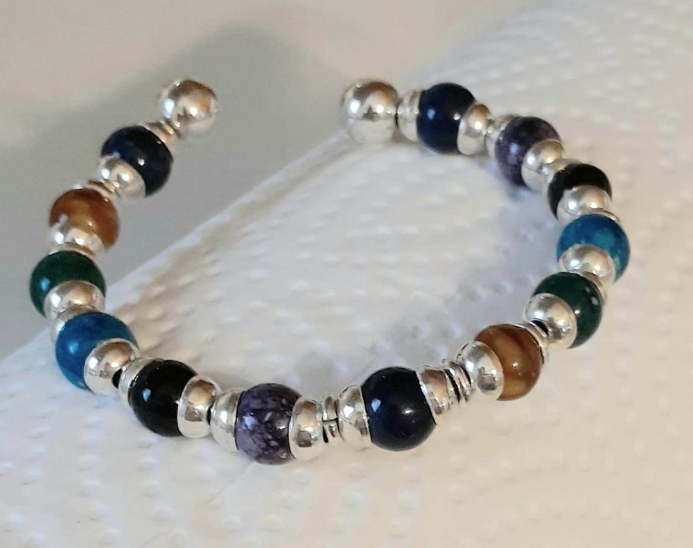 Bangle with healing crystals set in silver - Image 2