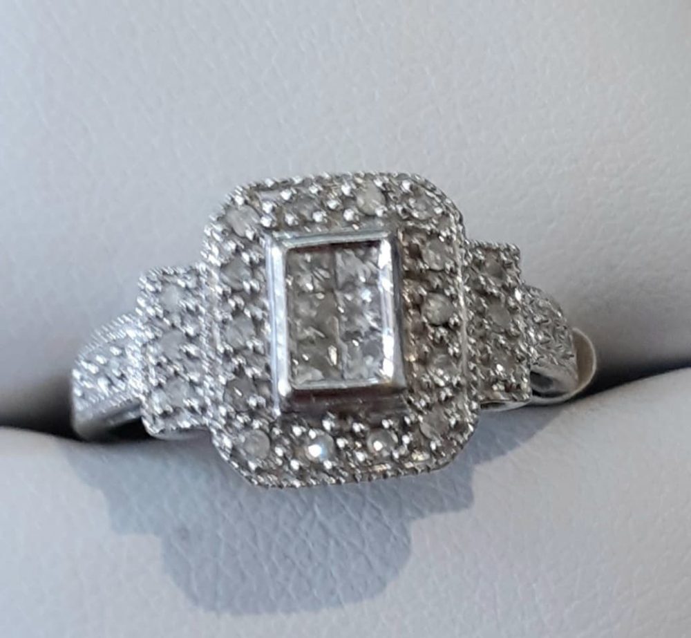 White Gold Diamond Engagement Ring set in 10k - Image 2