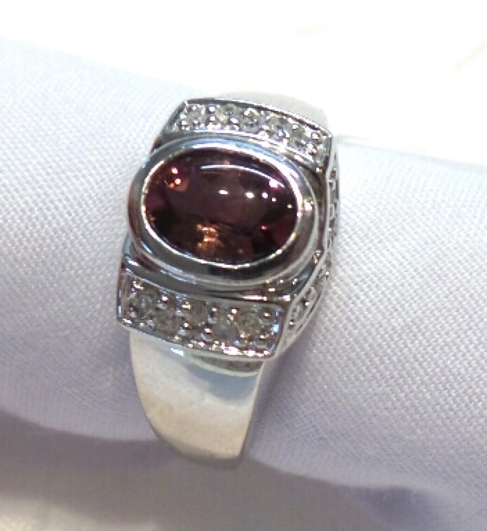 14k White Gold Amethyst & Diamond Ring