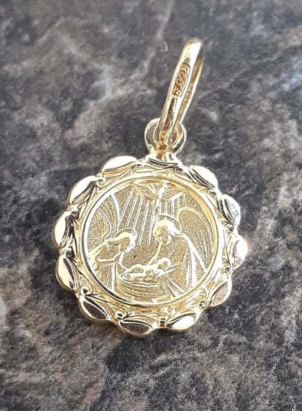 Baptism Pendant in 18k Gold