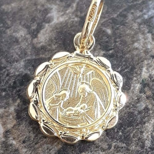 Baptism Pendant in 18k Gold