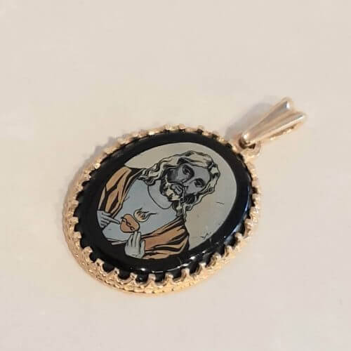 Sacred Heart Jesus Pendant in 10k Gold