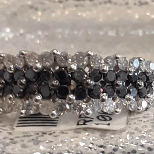Black Diamond & White Diamond Ring 1.12ct (tw)