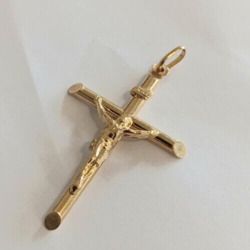 10k Large Crucifix