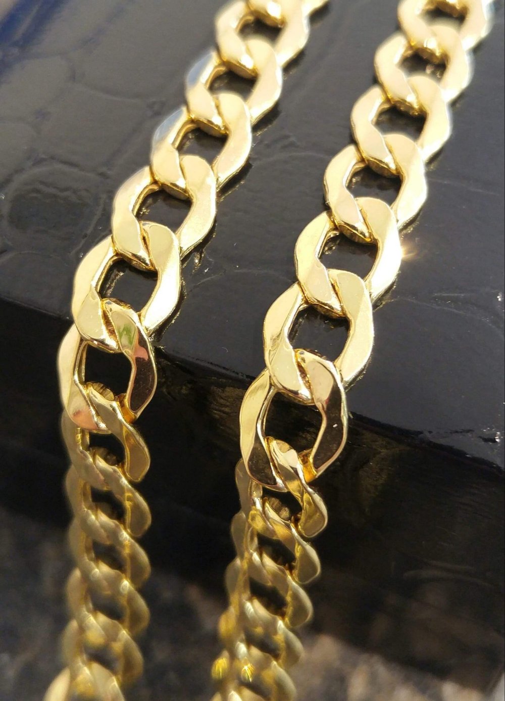 Cuban Link - 10k Chain - Image 2