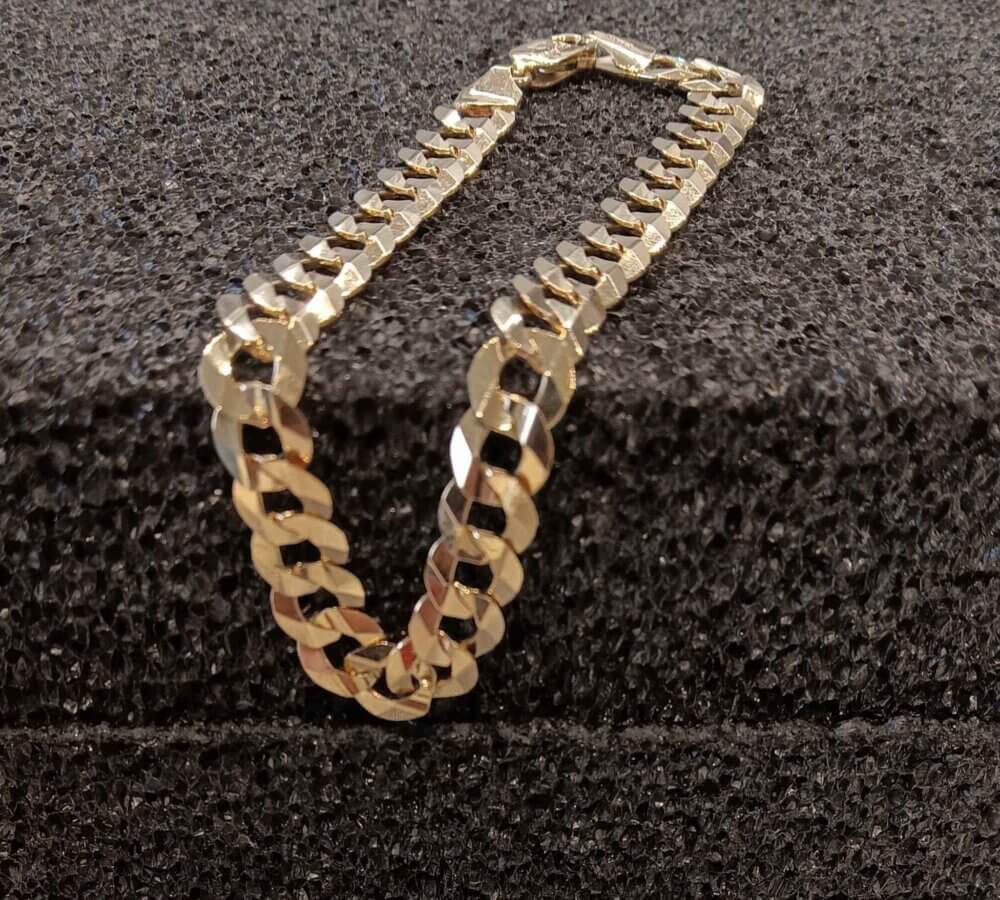 10k Curb Styled Bracelet