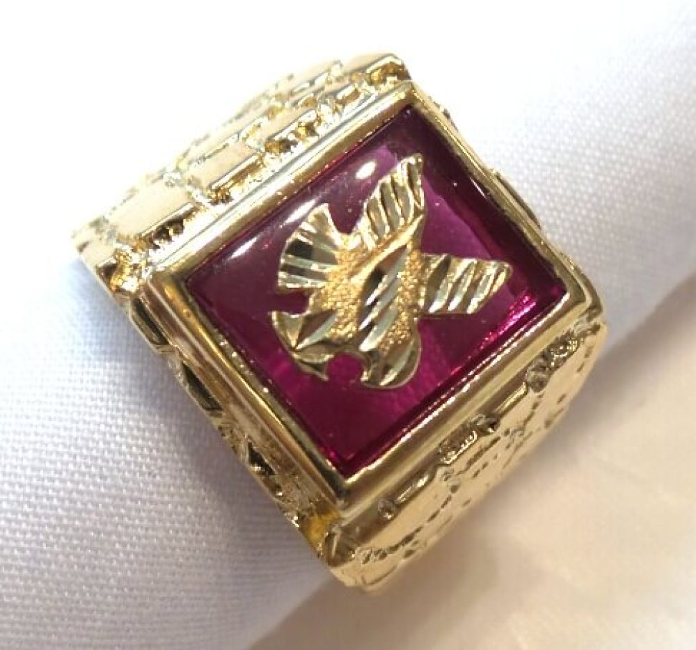 10k Men Ring with and eagle