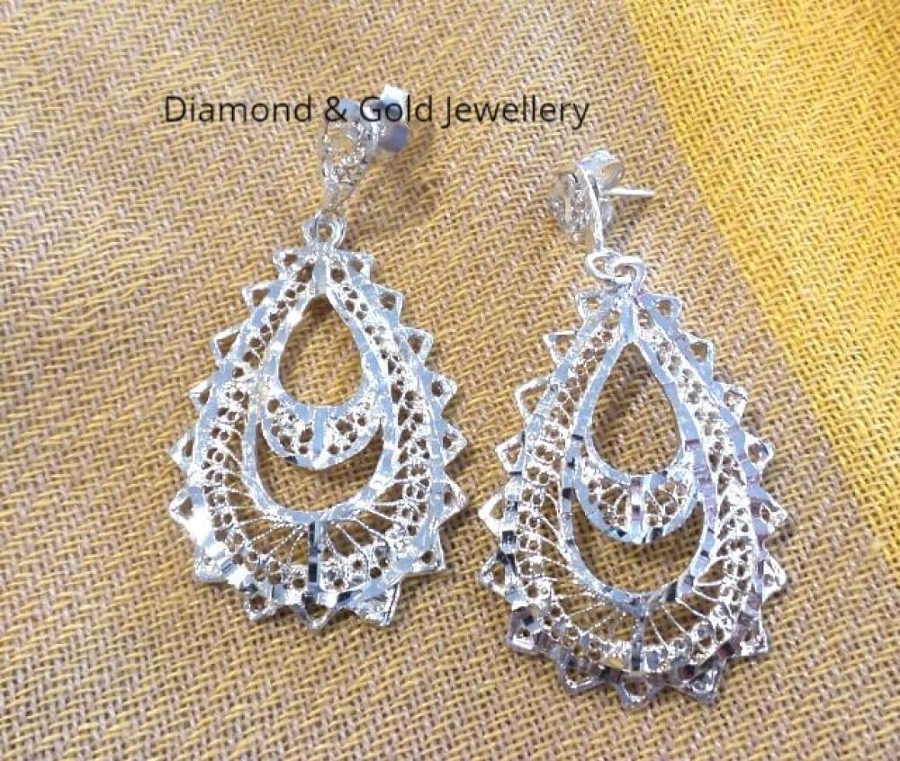 Filigree Pear Shaped Designed Silver Earrings