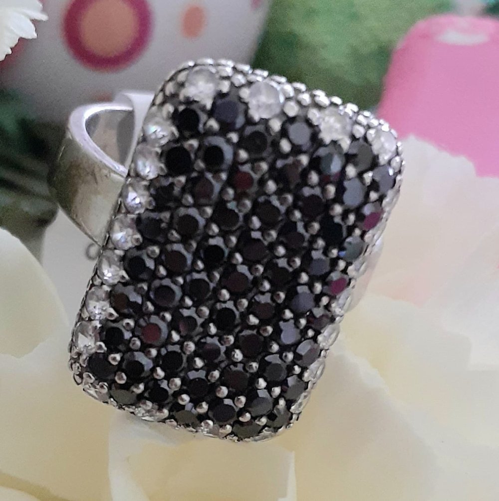 Black Cubic Zirconia Stone Silver Ring - Image 2