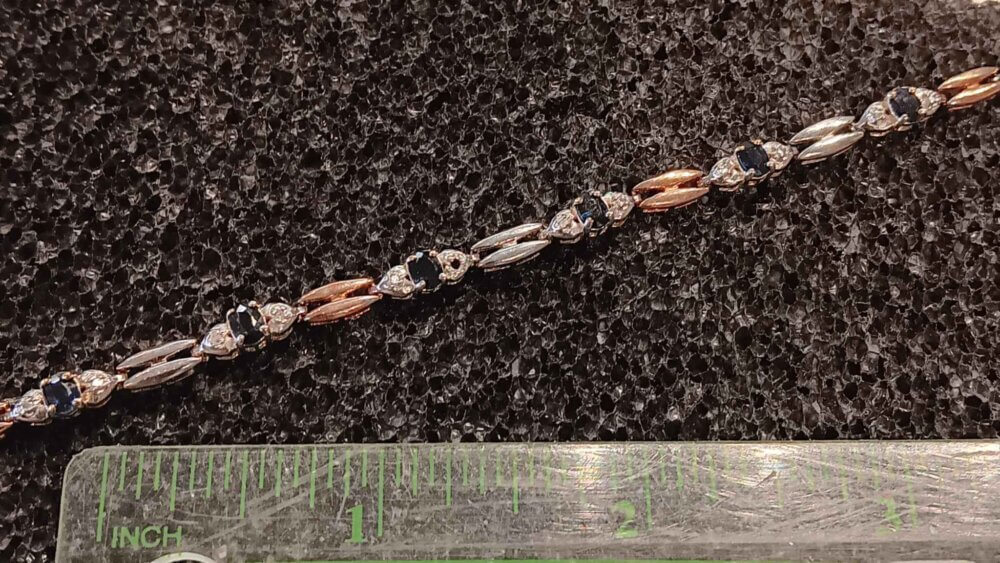 10k Gold Diamond & Blue Sapphires Bracelet. - Image 3