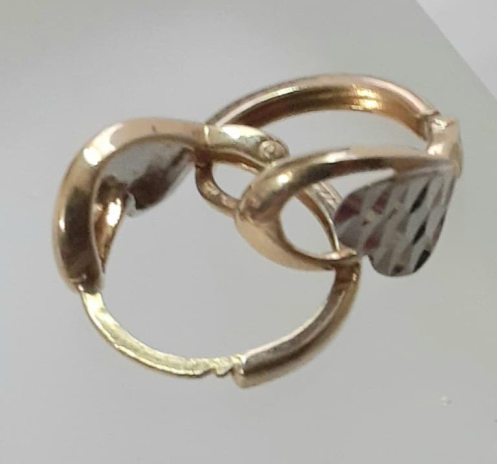 10k Two Toned Earrings - Image 2